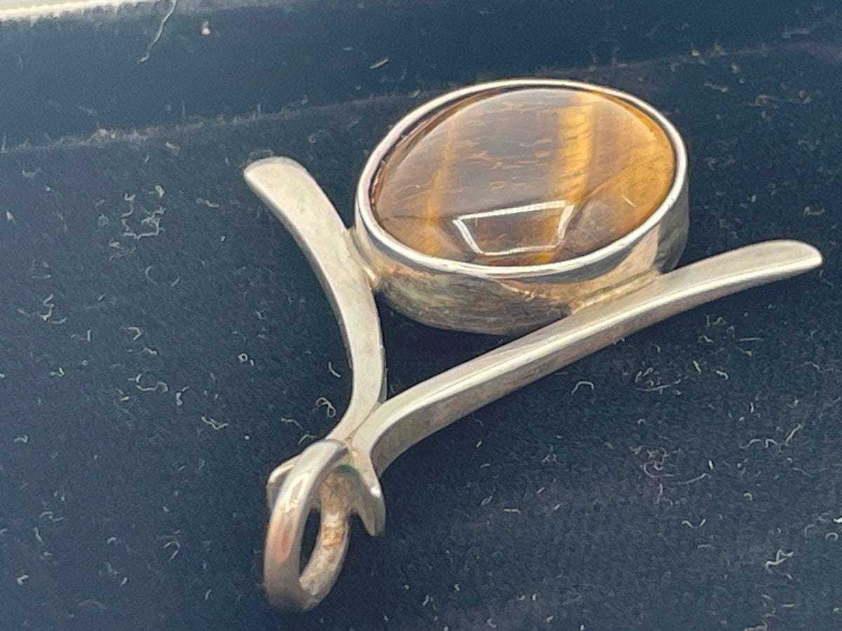 Vintage Sterling Silver Tiger’s-Eye Wishbone Pendant – 15g Boxed