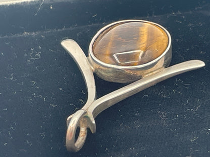 Vintage Sterling Silver Tiger’s-Eye Wishbone Pendant – 15g Boxed