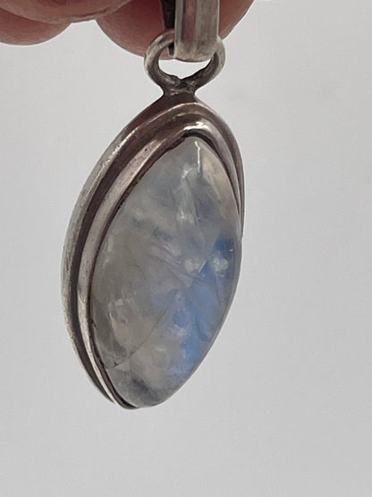 Vintage Sterling Silver Moonstone Pendant – 9g Boxed