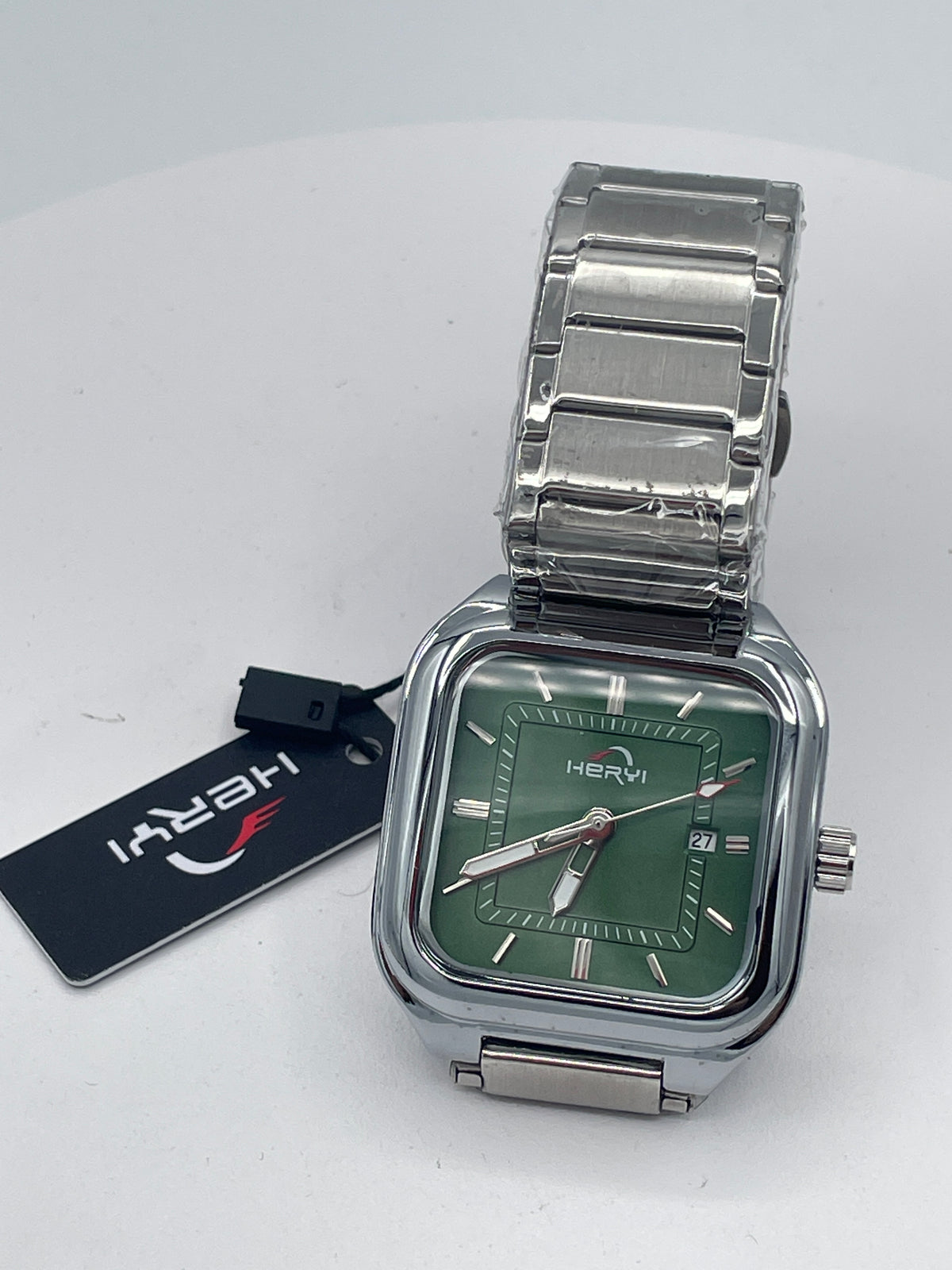 New HERYI 4531 Green Dial Quartz Watch – 37mm