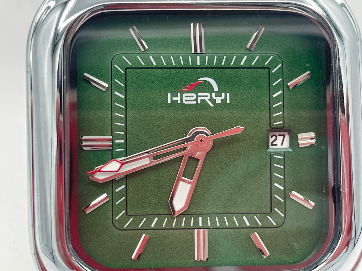 New HERYI 4531 Green Dial Quartz Watch – 37mm