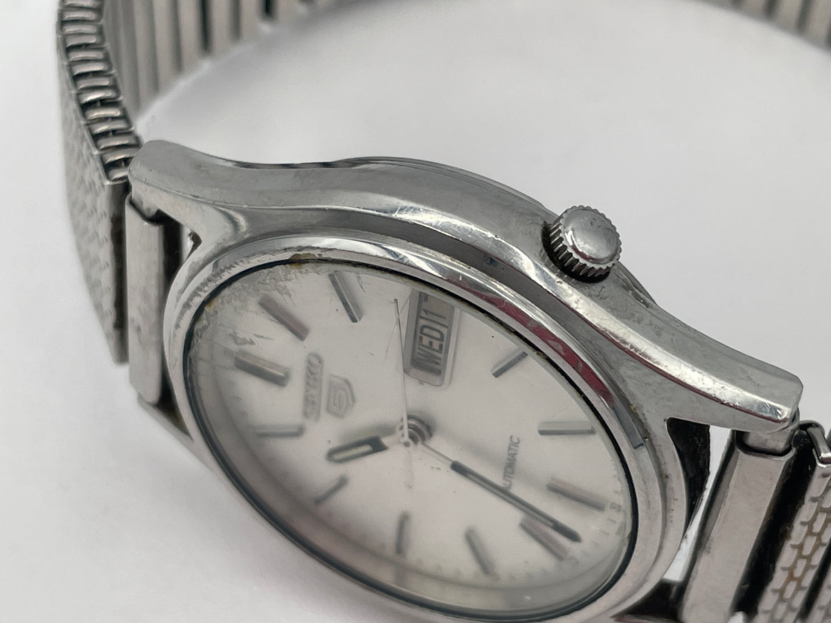 Vintage 1985 Seiko 5 Automatic 7009-3100 Day Date Watch