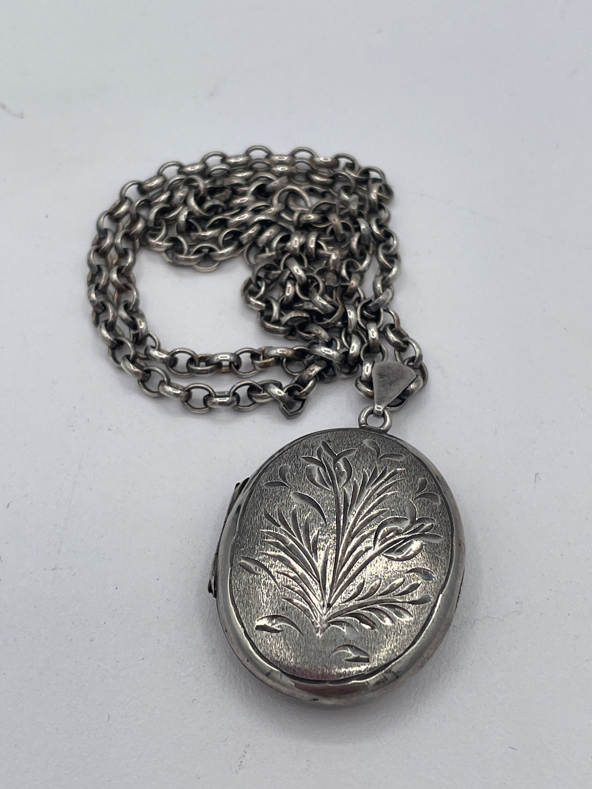 Vintage Sterling Silver Locket & Chain, 1977, Engraved Floral Oval
