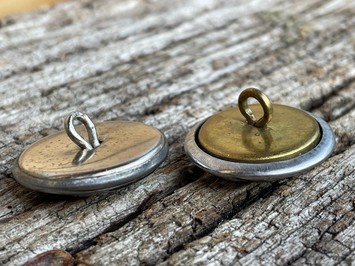 Two vintage Police and prisons buttons 24mm diameter