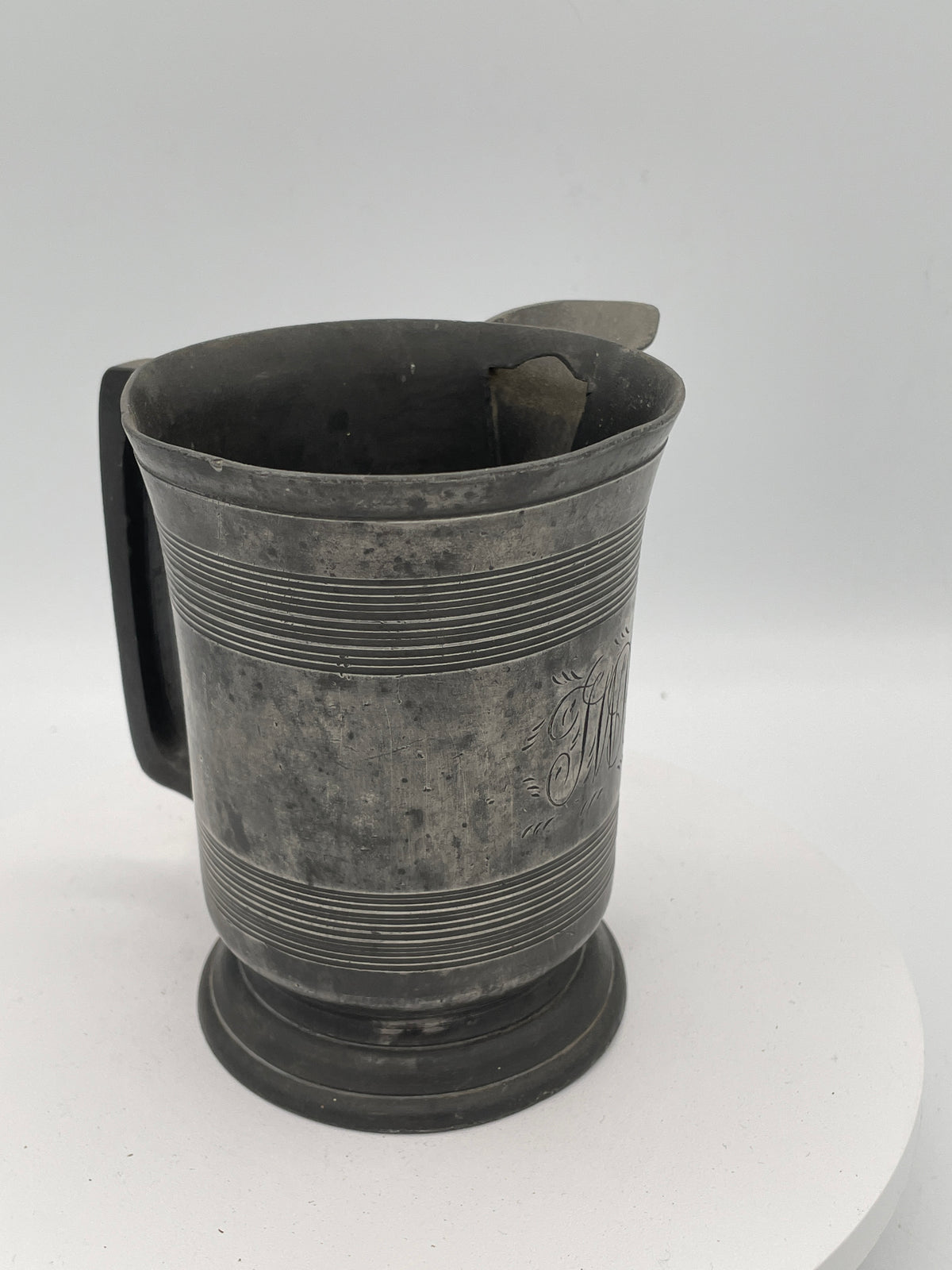 Antique 19th-Century English Pewter Pouring Pint Tankard with Monogram – Circa 1870