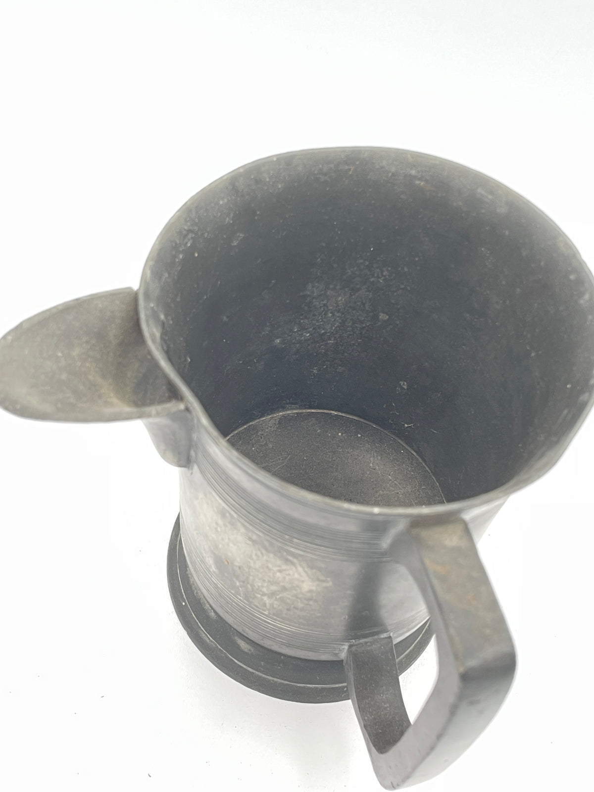 Antique 19th-Century English Pewter Pouring Pint Tankard with Monogram – Circa 1870