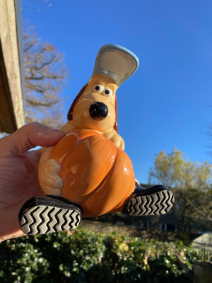 Wallace and Gromit ceramic money box in original box 2006