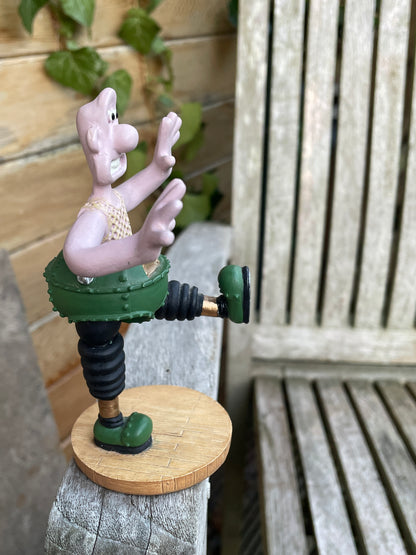 Original Wallace and Gromit Wrong Trousers Wallace figurine 1993 12cm tall