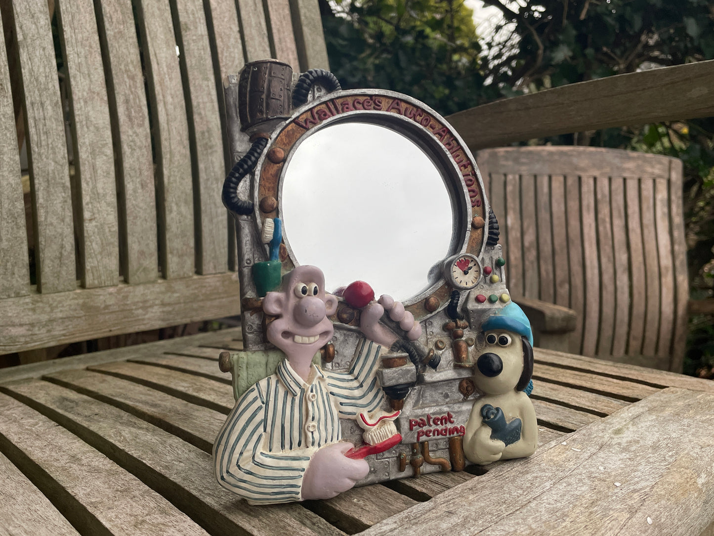 Wallace and Gromit shaving mirror -1989 - 19cm tall