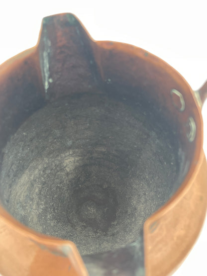 Antique Arts & Crafts Hand-Hammered Copper Double-Spouted Ewer / Jug – 21cm Planished Water Vessel