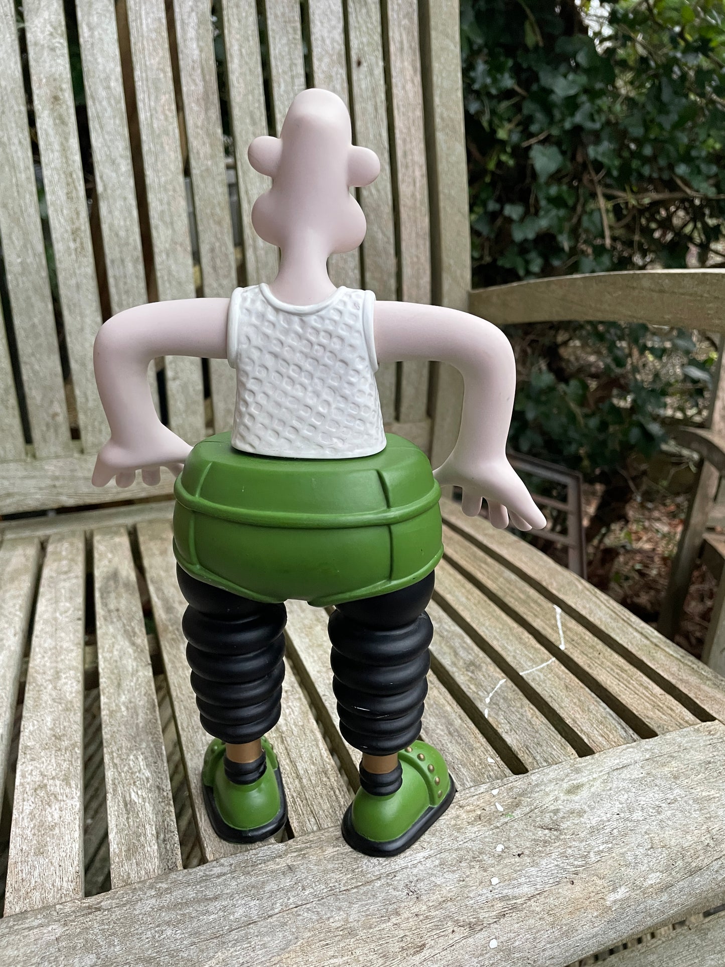 Wallace and Gromit -Large Wallace figure 1993 from The Wrong Trousers Film 28cm tall