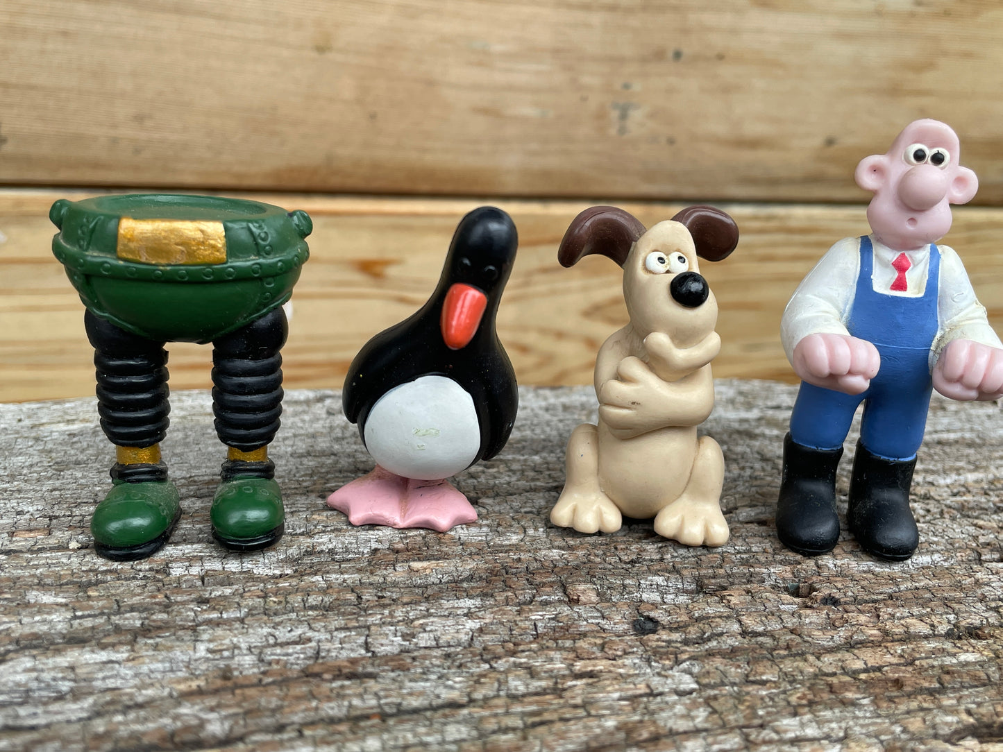 Wallace and Gromit - The Wrong Trousers figurine set - Wallace 7cm tall