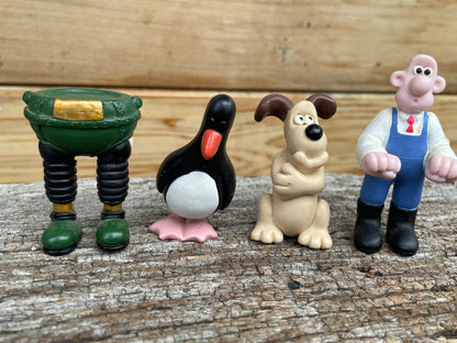 Wallace and Gromit - The Wrong Trousers figurine set - Wallace 7cm tall