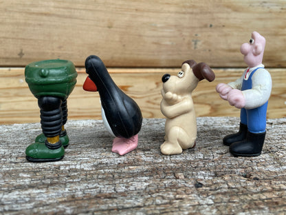 Wallace and Gromit - The Wrong Trousers figurine set - Wallace 7cm tall