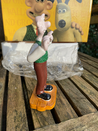 Wallace and Gromit - Wallace Coalport figurine boxed 14.5cm tall