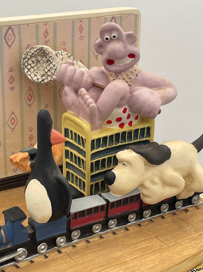 Wallace & Gromit The Wrong Trousers Train Chase Boxed Scene & Figures x3 Set