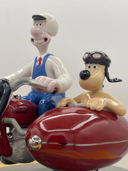 Coalport Wallace & Gromit "'Hold on Gromit'" Limited Edition Porcelain Figurine | Boxed Set