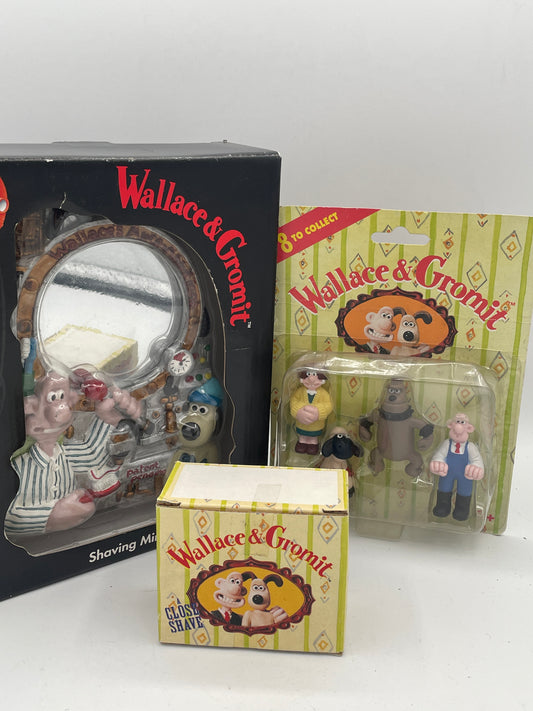 Wallace & Gromit Wilkinson Sword Shaving Mirror & A Close Shave Figurine Set Bundle | Boxed & Blister Pac