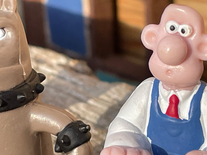 Wallace and Gromit A close Shave 90's character figures -  Wallace 6.5cm