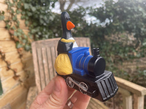 Aarden Nick Park animation characters - Feathers McGraw, Shaun The Sheep and Fowler