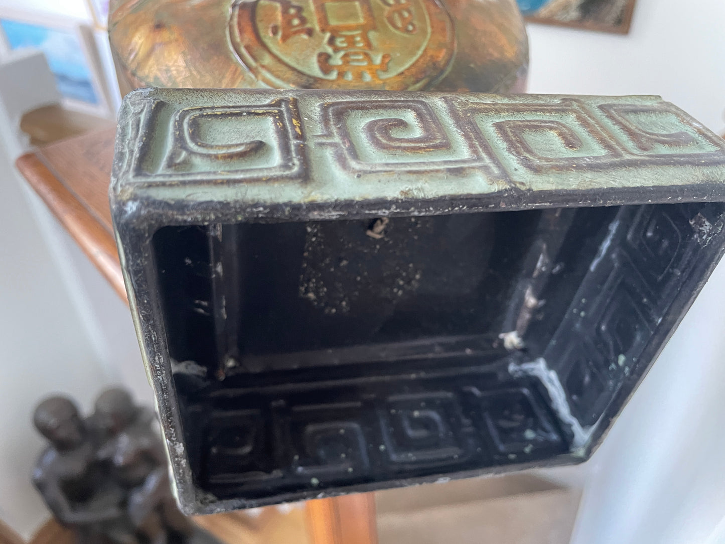 Large Chinese Style Decorative Vase – Faux Bronze Finish with Coin Motif Relief (60 cm)