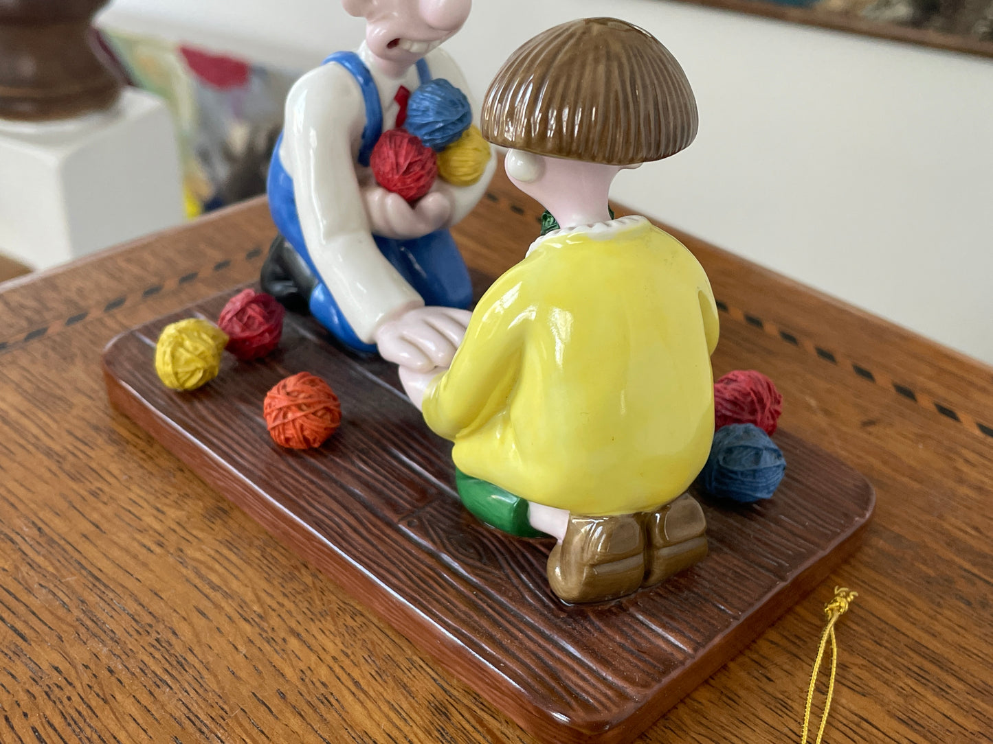 Wallace and Gromit Woolshop Encounter Figurine – Coalport Hand Painted Porcelain First Edition 2003