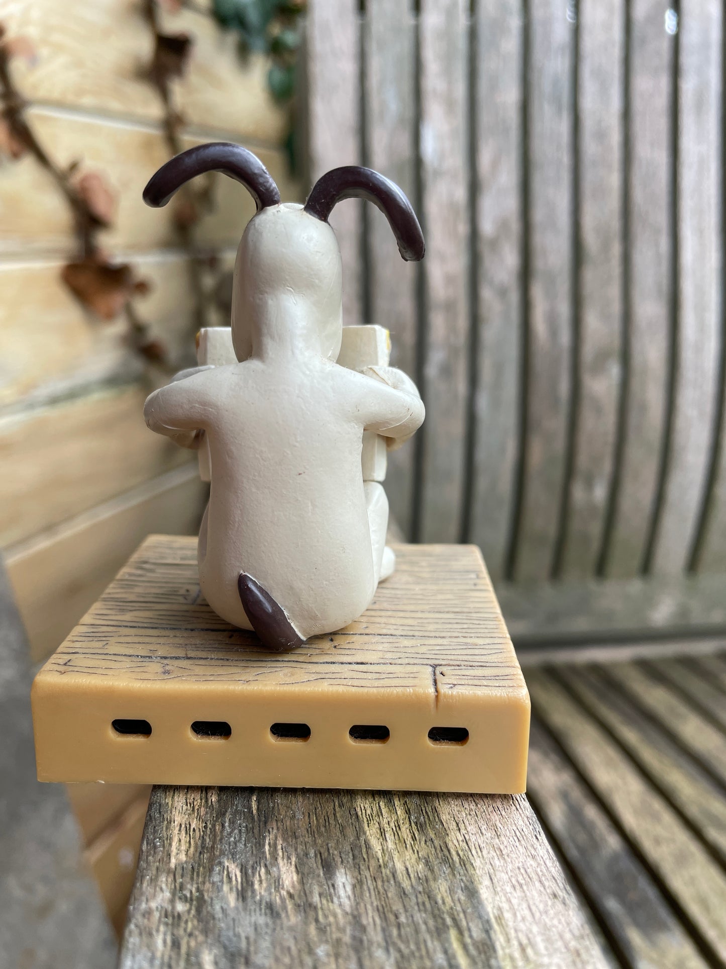 Wallace and Gromit's Gromit figure 8.5cm tall c1990's