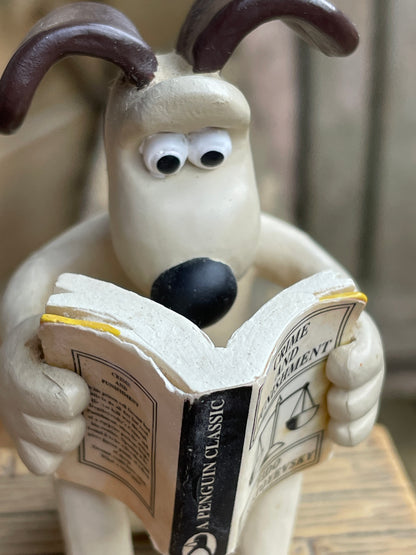 Wallace and Gromit's Gromit figure 8.5cm tall c1990's