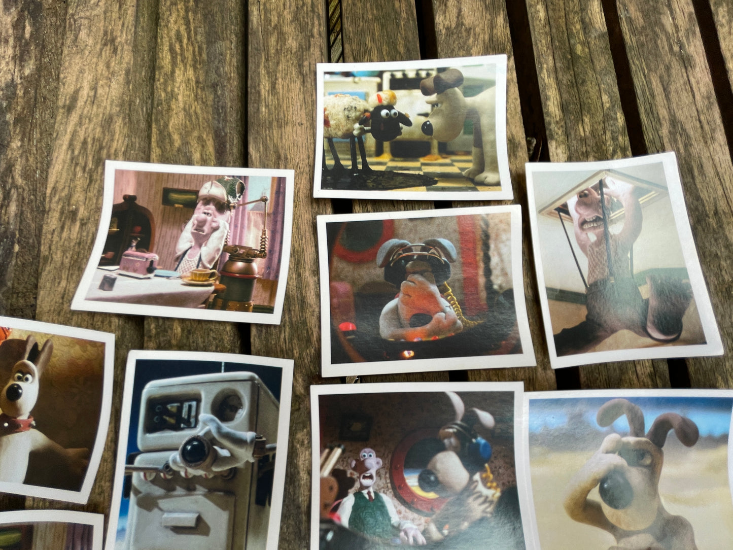 Collection of Wallace and Gromit Merlin collection card/stickers from 1990's