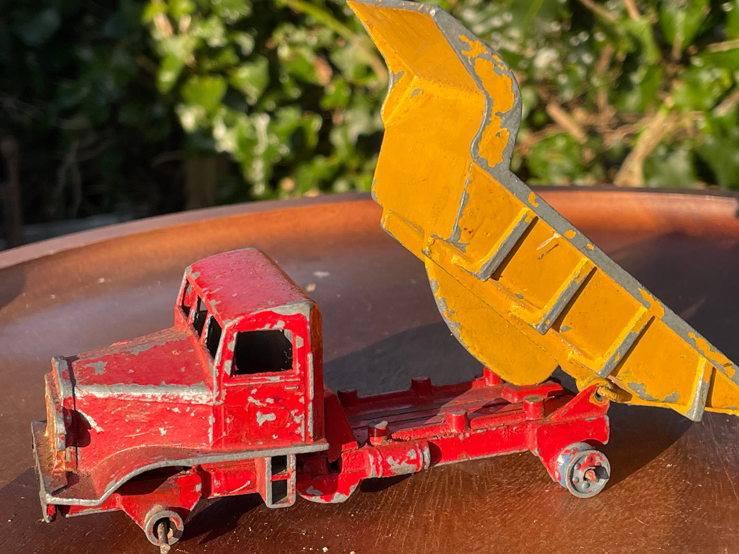 Benbros Qualitoy Diecast Euclid toy tipper truck 14cm long - 1968