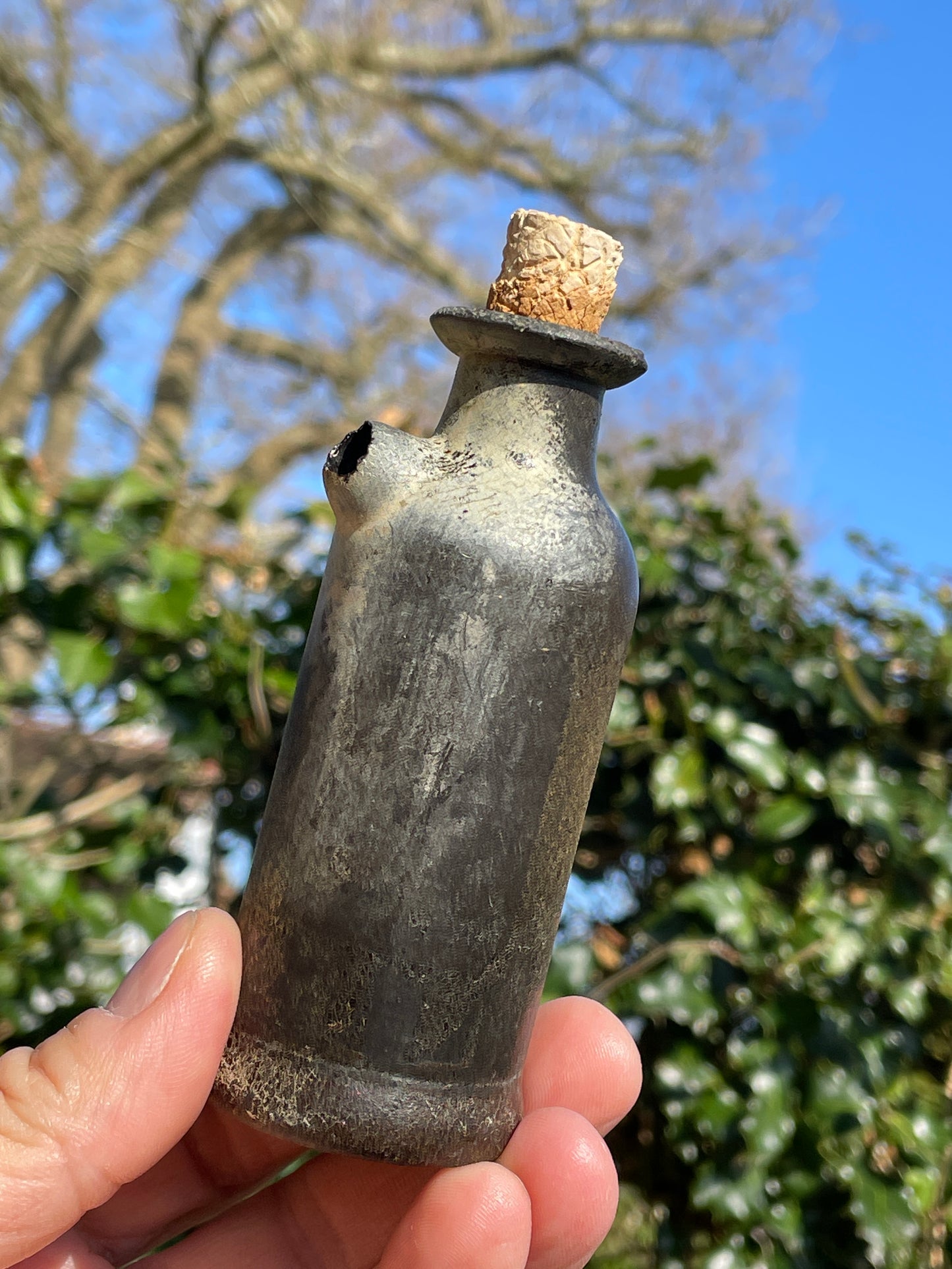 Very rare leather tincture phial poison bottle with original cork 11.5cm tall c1830