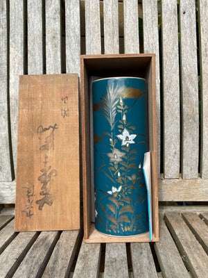 Antique Japanese hand painted tall vase in original wooden box 24cm tall
