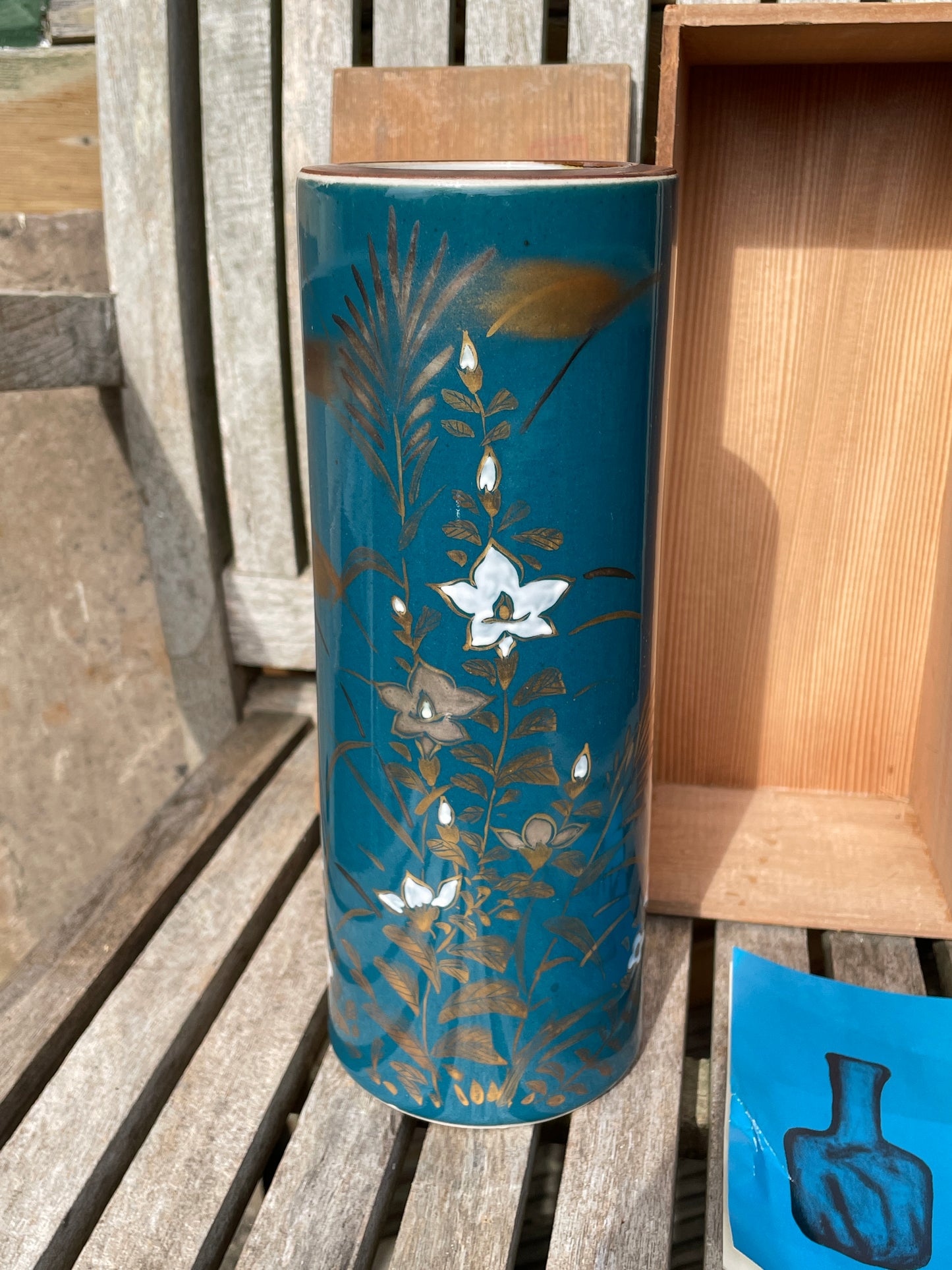 Antique Japanese hand painted tall vase in original wooden box 24cm tall