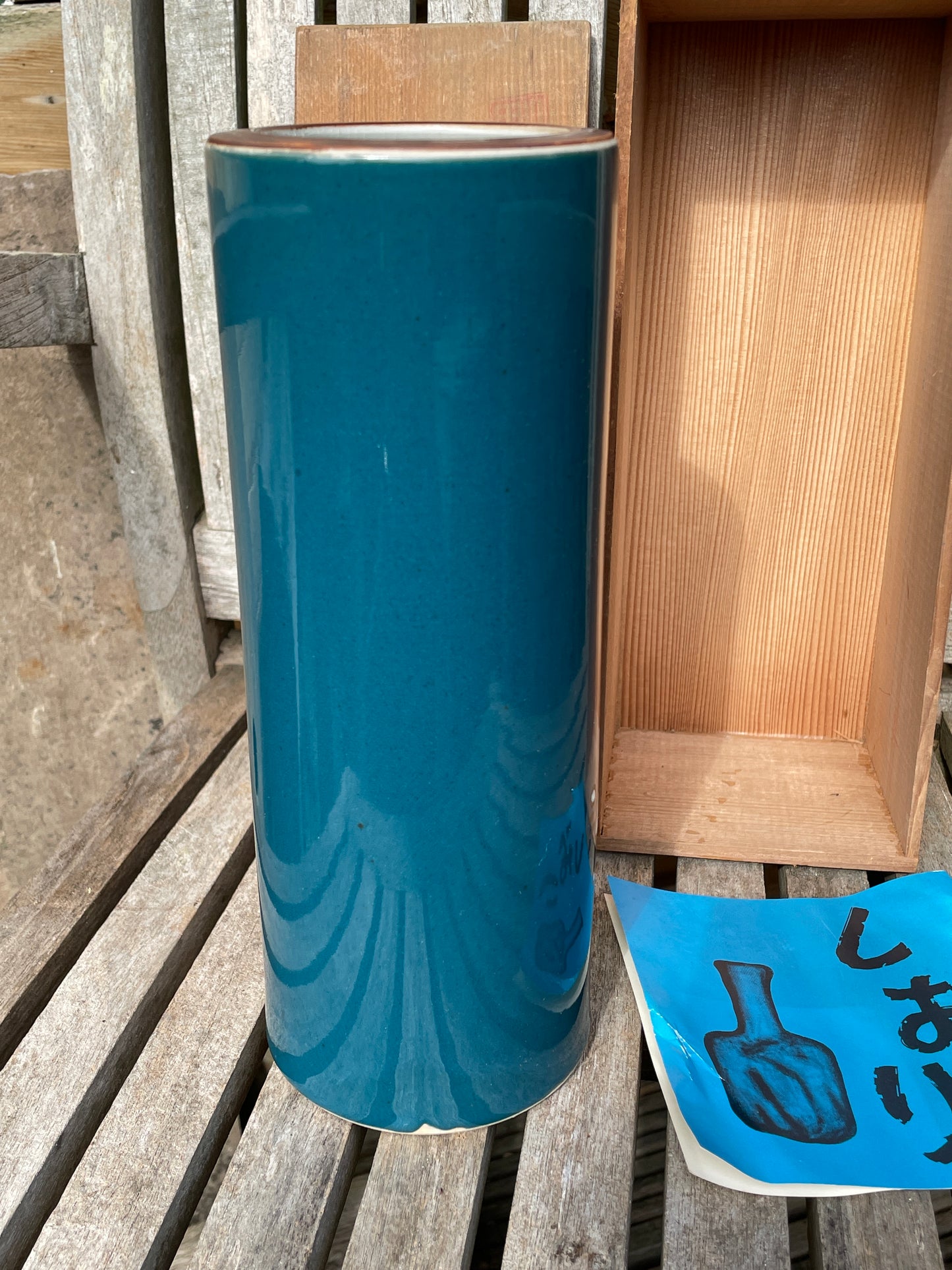 Antique Japanese hand painted tall vase in original wooden box 24cm tall