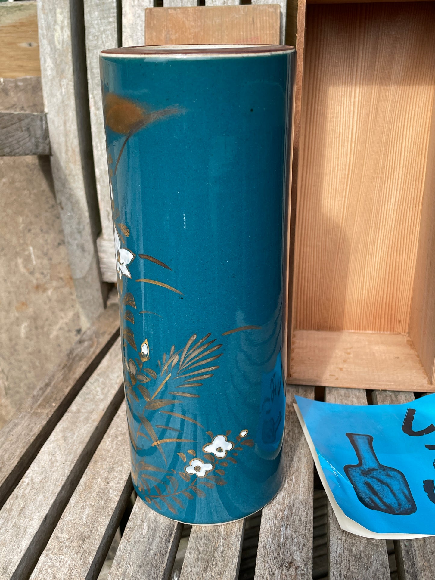 Antique Japanese hand painted tall vase in original wooden box 24cm tall