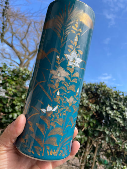 Antique Japanese hand painted tall vase in original wooden box 24cm tall