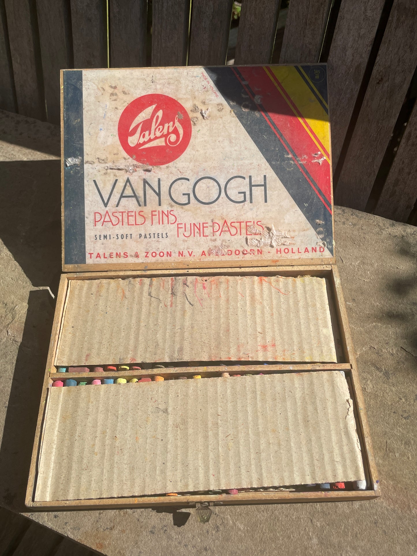 Vintage Talens Pastel Set – 48 Semi-Soft Pastels in Dovetailed Wooden Box – Made in Holland – Artist Supplies or Display