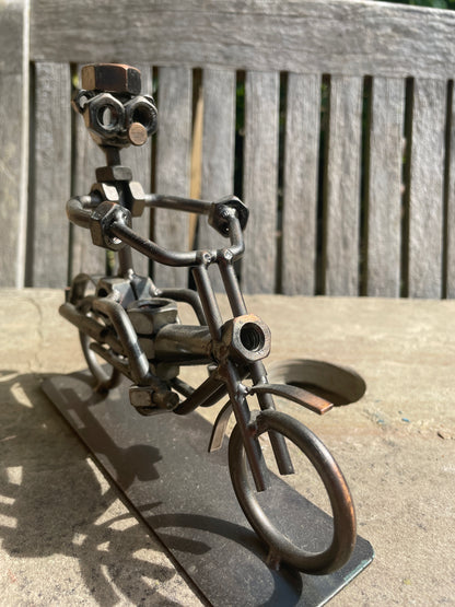 Hinz & Kunst Motorcycle Chopper – Metal Screw Man Sculpture – Handmade Biker Gift – Munich Artist Figurine