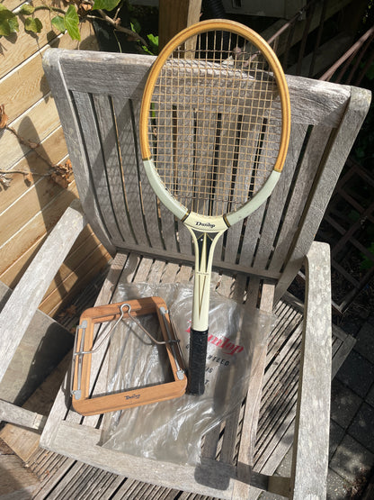 Vintage Dunlop White Flash Tennis Racket – Light/Medium – Original Grip, Strings, clamp and  Bag