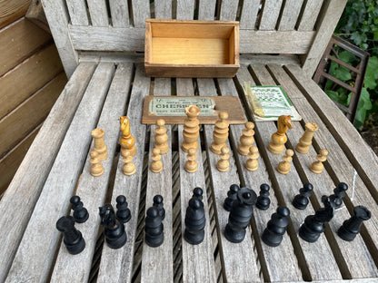 Antique Victorian “The Royal Box of Chessmen” Set – Early Jaques Style Northern Upright – Turned Boxwood & Ebony Finish, c.1900