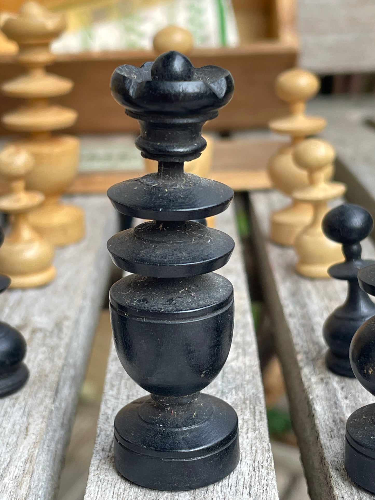 Antique Victorian “The Royal Box of Chessmen” Set – Early Jaques Style Northern Upright – Turned Boxwood & Ebony Finish, c.1900