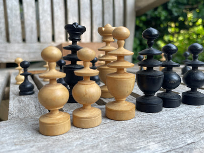 Antique Victorian “The Royal Box of Chessmen” Set – Early Jaques Style Northern Upright – Turned Boxwood & Ebony Finish, c.1900