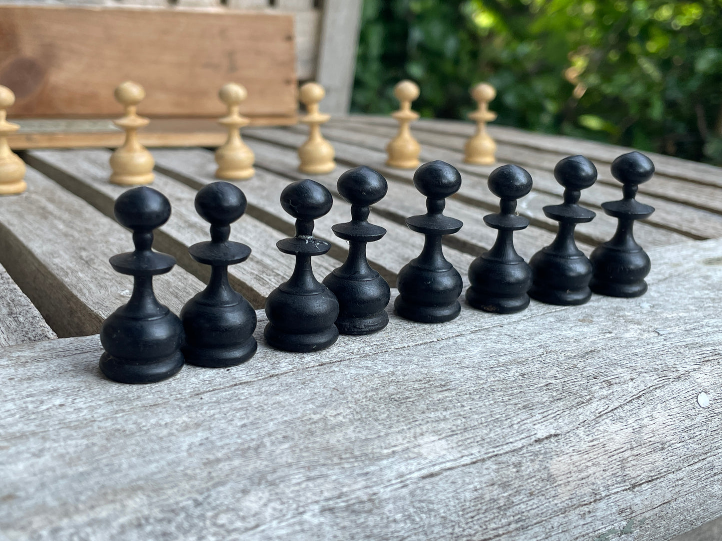 Antique Victorian “The Royal Box of Chessmen” Set – Early Jaques Style Northern Upright – Turned Boxwood & Ebony Finish, c.1900