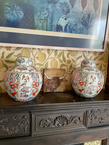 Pair of Chinese Porcelain Ginger Jars – Famille Rose Decoration, Jingdezhen (Mid 20th Century)