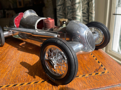 Vintage English Tether Racing Car – Exposed Engine Mechanical Model, Indianapolis Style (c.1940s–1950s)