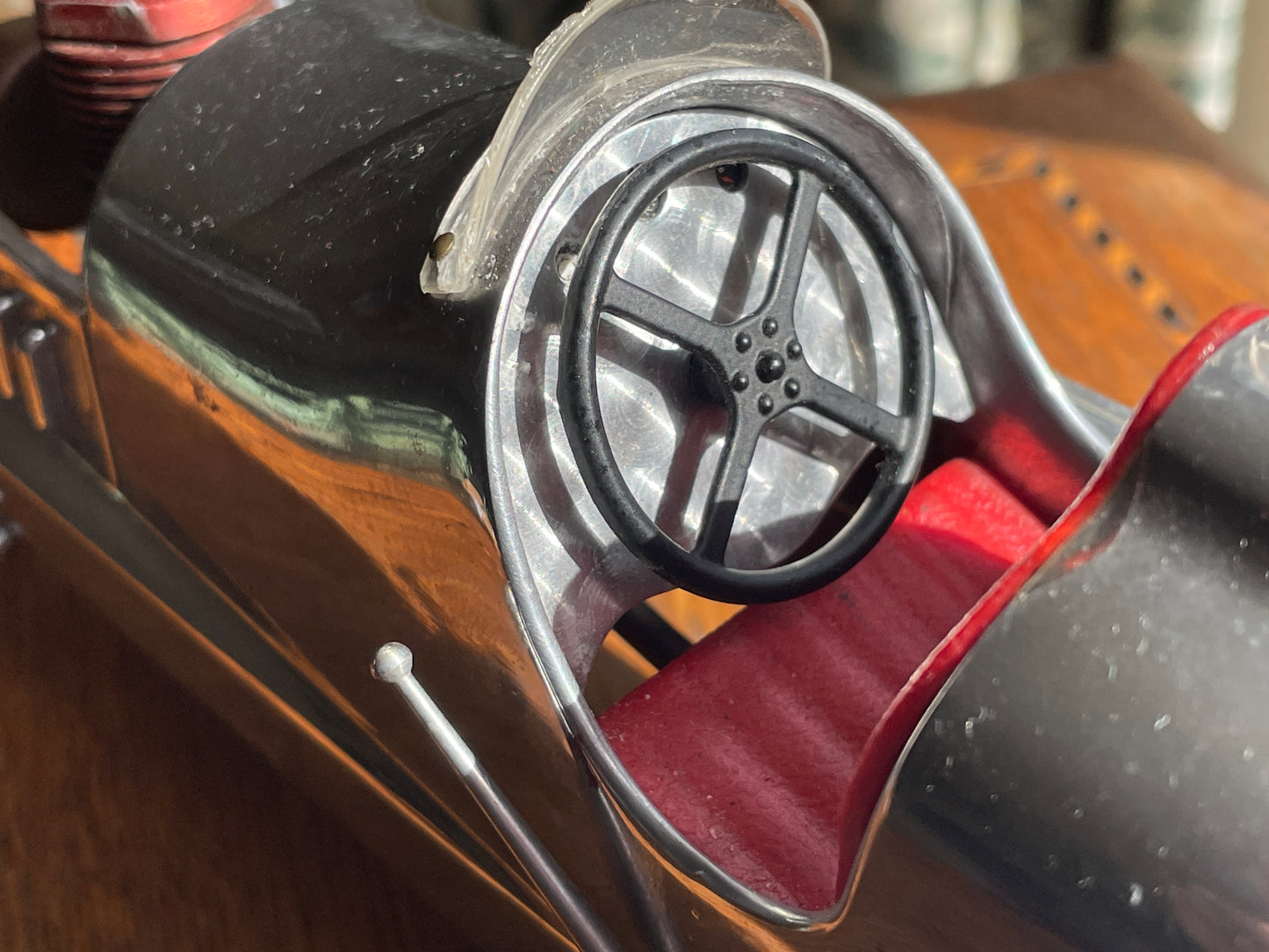Vintage English Tether Racing Car – Exposed Engine Mechanical Model, Indianapolis Style (c.1940s–1950s)