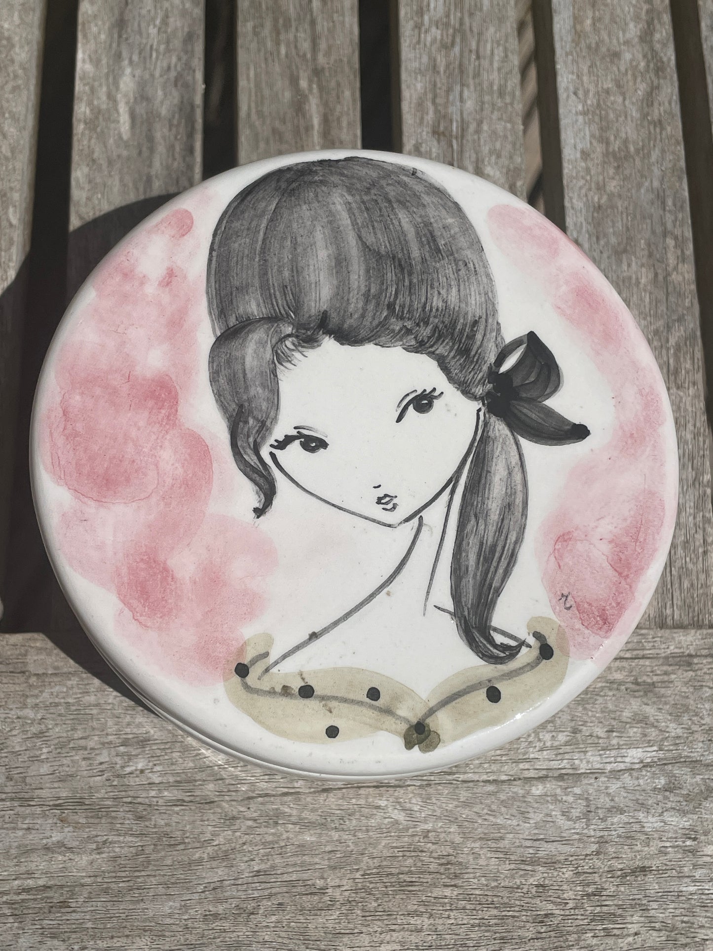 Vintage Handmade Maltese Ceramic Trinket Box – Hand-Painted Mod Girl Illustration – Mid Century Style Lidded Pot