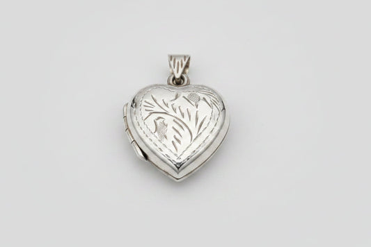Vintage Sterling Silver Heart Locket – 925 Engraved Foliate Photo Pendant – Romantic Keepsake Jewellery