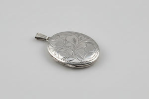 Vintage 1978 Sterling Silver Oval Locket – Sheffield Hallmarked -925 Photo Keepsake Pendant