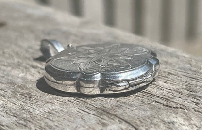 Vintage Sterling Silver Round Locket – Floral Starburst Engraving – 925 A*D Maker Mark – Keepsake Pendant with Photos